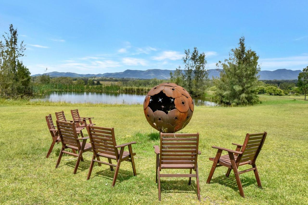 Silver Springs 6Br Luxury Homestead Rothbury Exteriör bild