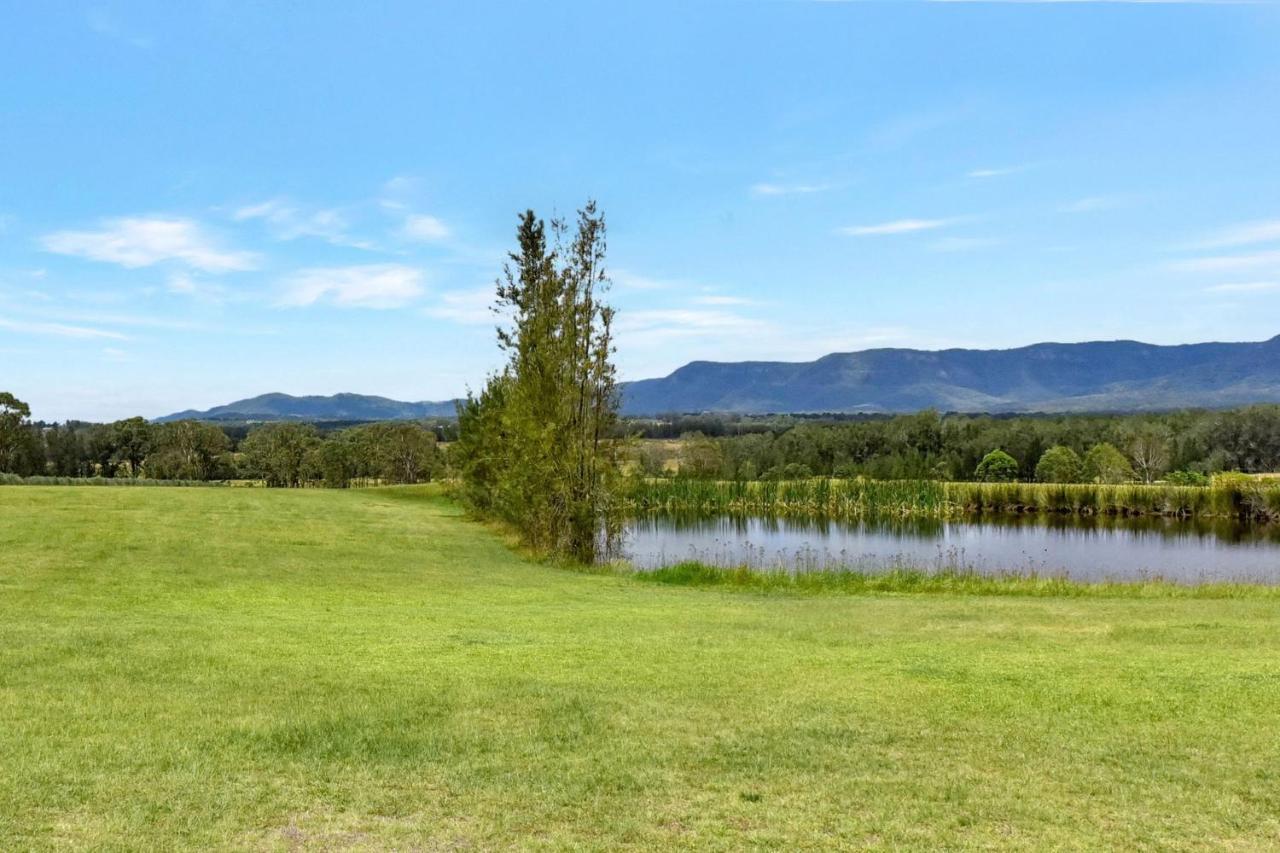 Silver Springs 6Br Luxury Homestead Rothbury Exteriör bild